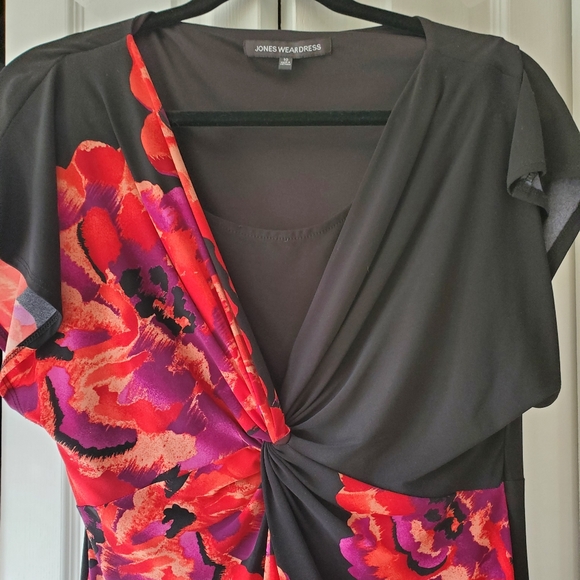 Dress - Picture 2 of 3